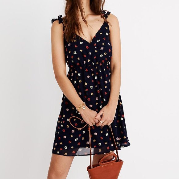 Madewell Dresses & Skirts - Madewell Ruffle-Strap Wrap Dress in Confetti Flora